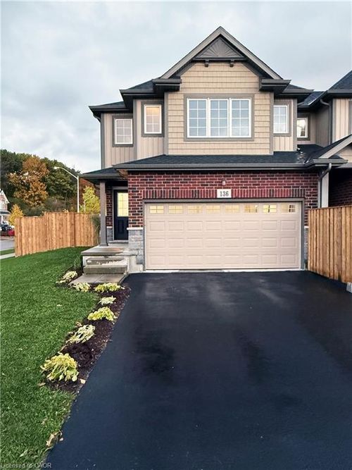 136 Winterberry Blvd, Thorold, ON, L2V0C1 | Card Image