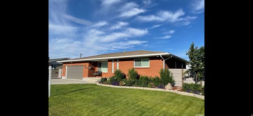 8218 Coolidge St, Midvale, UT, 84047-7464 | Card Image
