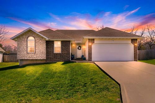 982 S Redwood Street, Nixa, MO, 65714 | Card Image