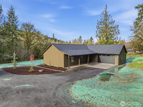 960 Paine Rd, Castle Rock, WA, 98611-9722 | Card Image