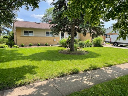 1087 Leahy Circle E, Des Plaines, IL, 60016 | Card Image