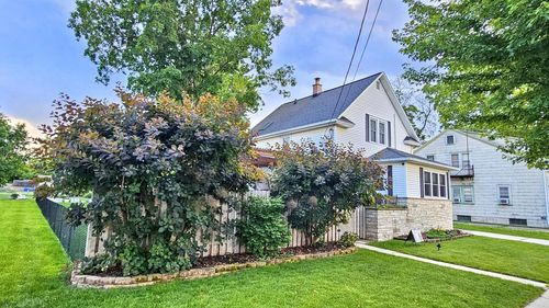 553 W 17th Avenue, OSHKOSH, WI, 54902 | Card Image