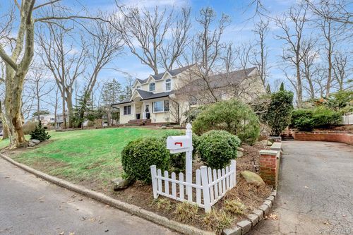 34 Peterborough Dr, Northport, NY, 11768-1116 | Card Image