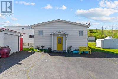 240 Main Rd, House other with 7 bedrooms, 3 bathrooms and null parking in Saint Vincents NL | Image 2