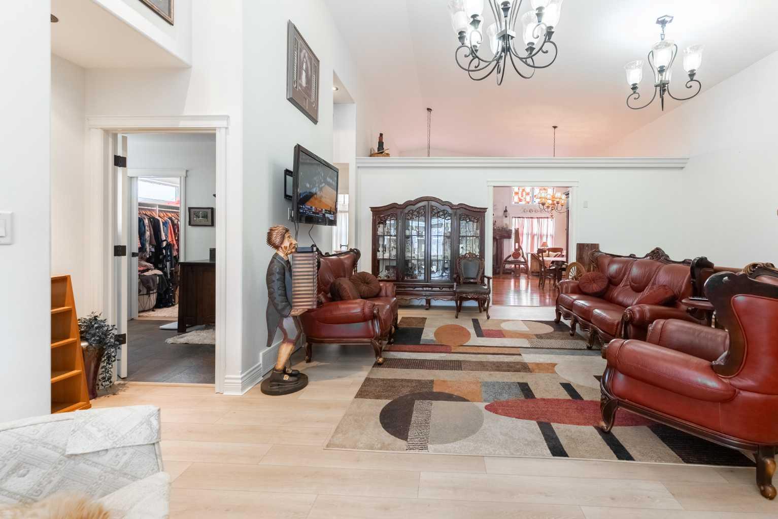 Residential in Fairview (Hamlet) 5