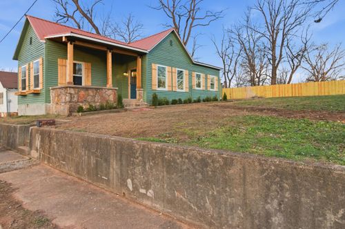 926 Washington Ave, West Plains, MO, 65775-3249 | Card Image