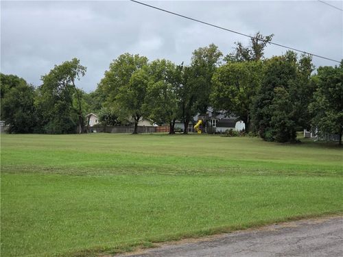 0000 N 8th St, Independence, KS, 67301 | Card Image