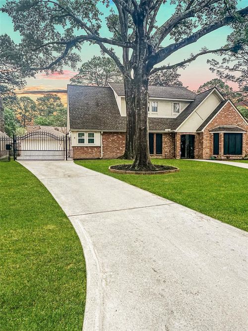 17526 Majestic Forest Dr, Spring, TX, 77379-4255 | Card Image
