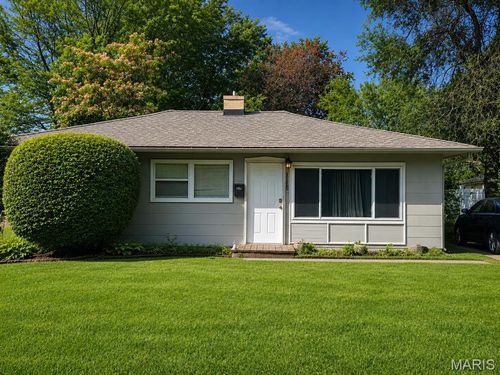 1115 N 39th St, Belleville, IL, 62226-5421 | Card Image