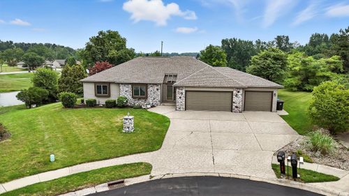 1881 E Ravenwood Ln, Columbia City, IN, 46725-7513 | Card Image