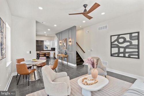 2548 Coral St, PHILADELPHIA, PA, 19125-1336 | Card Image