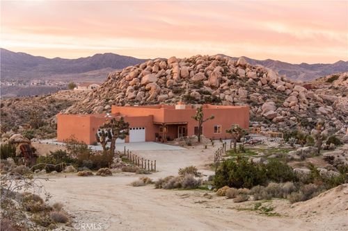 5802 Olema Rd, Yucca Valley, CA, 92284-4970 | Card Image
