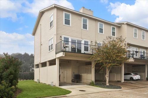 1900 Lakeside Dr, Seabrook, TX, 77586-3324 | Card Image