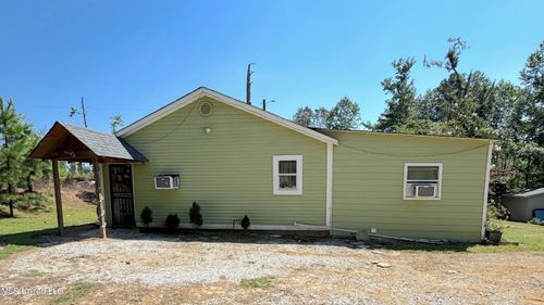 853 Lakeside Rd, Walnut, MS, 38683-8122 | Card Image