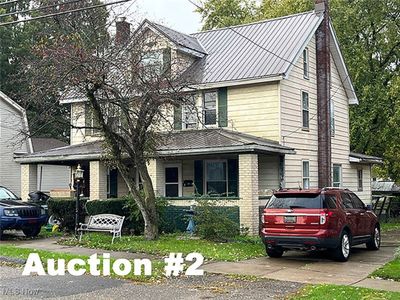 View of front of house with a porch | Image 1