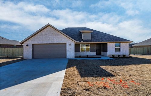 69 W Pitts St, Farmington, AR, 72730-2818 | Card Image