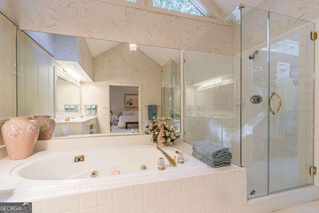 5700 Grove Point Rd, House other with 3 bedrooms, 3 bathrooms and 2 parking in Johns Creek GA | Image 28