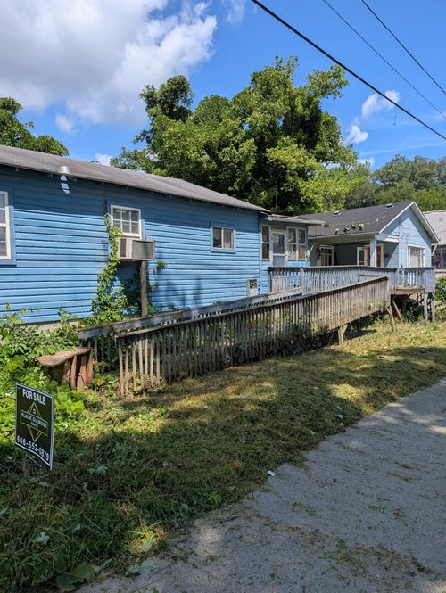 331339 Elm St, Hazard, KY, 41701-1950 | Card Image