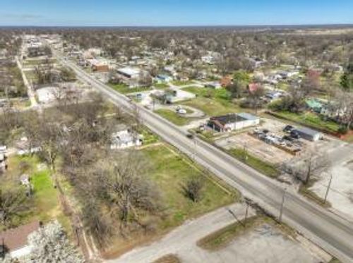 2227 Military Avenue, Baxter Springs, KS, 66713 | Card Image