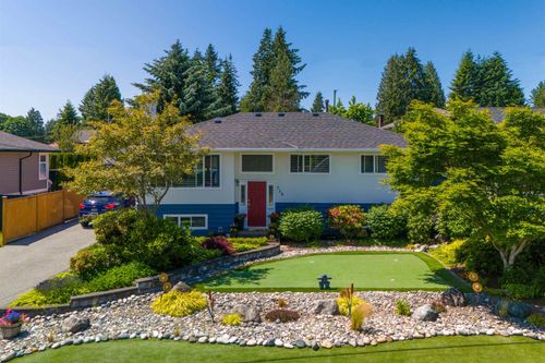 718 Poplar St, Coquitlam, BC, V3J3K8 | Card Image
