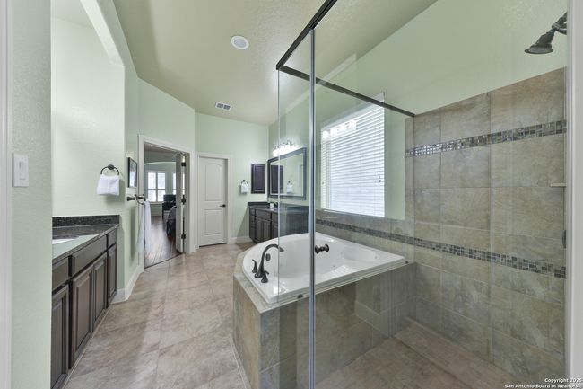 10518 Springcroft Ct, House other with 4 bedrooms, 5 bathrooms and null parking in Helotes TX | Image 38