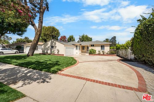 8914 Canby Avenue, Los Angeles, CA, 91325 | Card Image