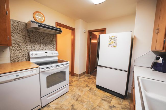Kitchen | Image 14