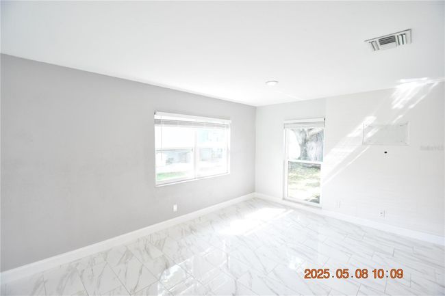 1019 Spindle Palm Way, House other with 3 bedrooms, 2 bathrooms and null parking in APOLLO BEACH FL | Image 6