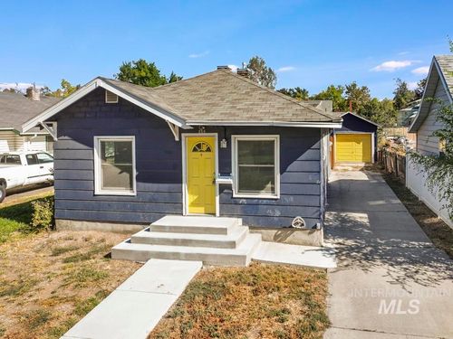 336 6th Ave N, Twin Falls, ID, 83301-5947 | Card Image