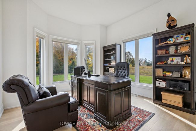 9042 Sideroad 10, House other with 6 bedrooms, 4 bathrooms and 12 parking in Georgetown ON | Image 8