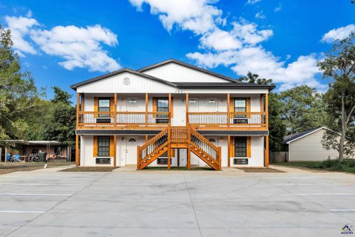 703 Carver Dr, Fort Valley, GA, 31030-4432 | Card Image