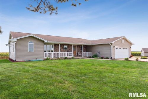 3983 120th St, Bryant, IA, 52727-9628 | Card Image