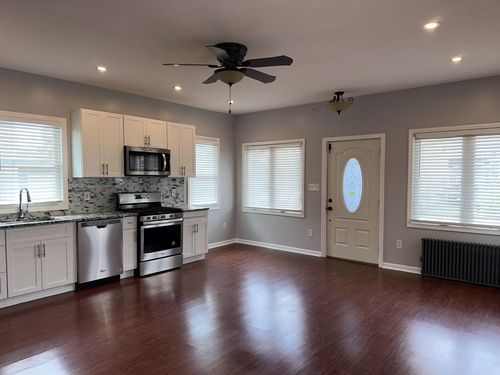 1-220 Lafayette Ave, Lyndhurst, NJ, 07071-1303 | Card Image