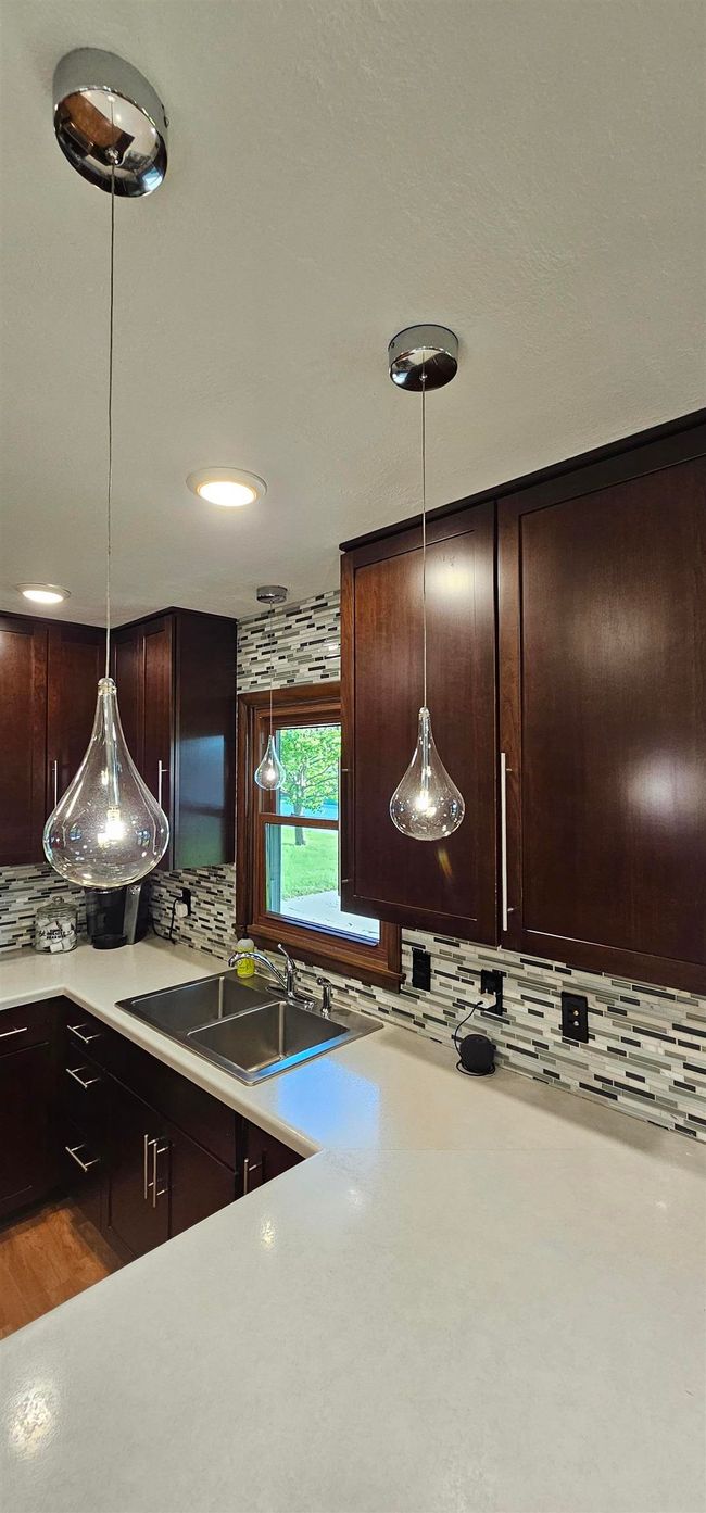 1011 Red Maple Ave, House other with 3 bedrooms, 2 bathrooms and null parking in Cresco IA | Image 8