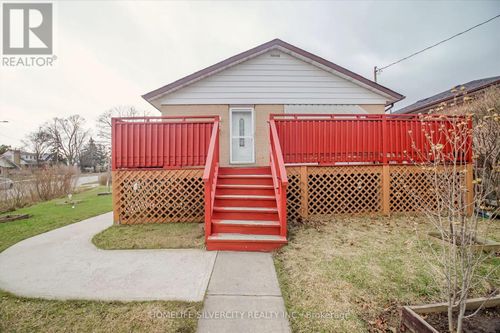 10 Coppermill Dr, Etobicoke, ON, M9W3Z3 | Card Image