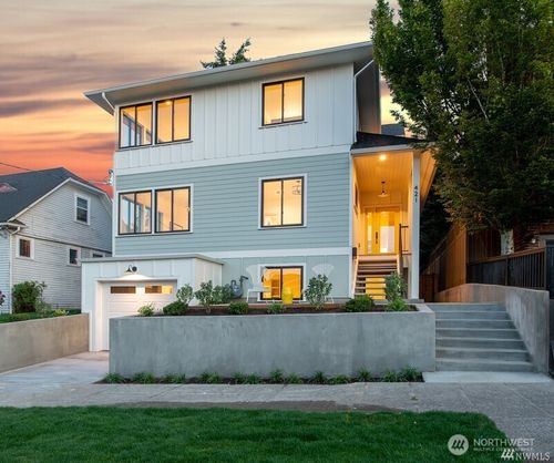 421 N 63rd St, Seattle, WA, 98103-5525 | Card Image