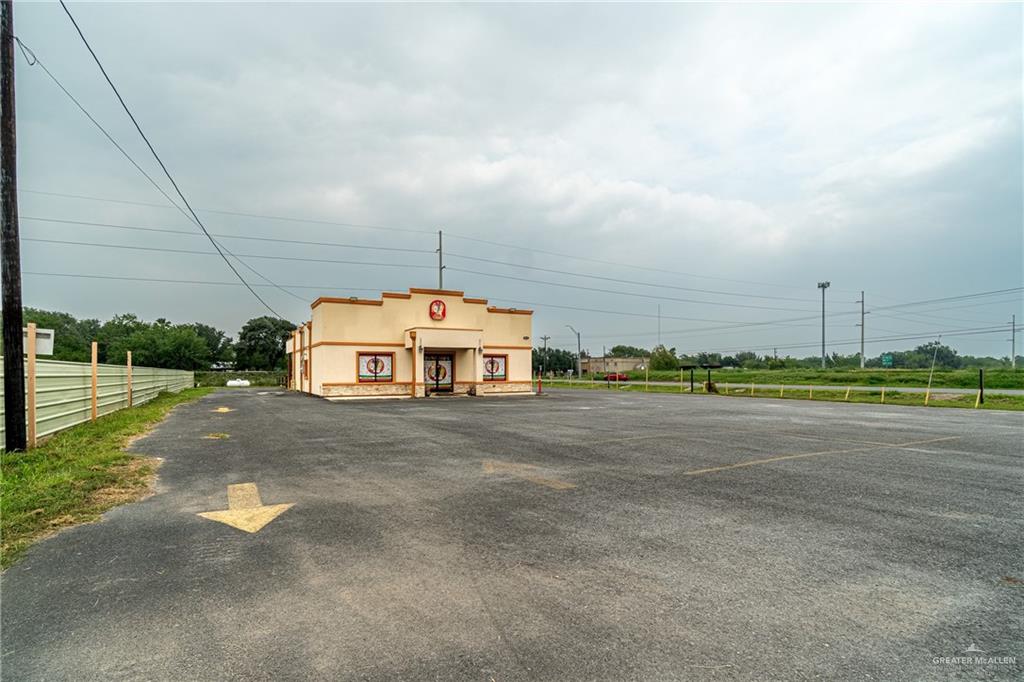 Commercial Sale in Donna 3