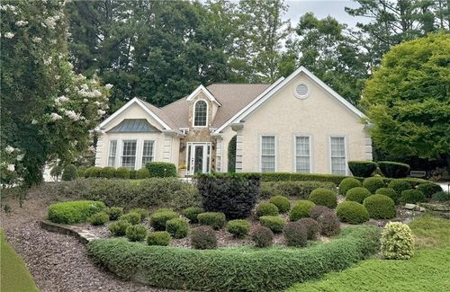 5700 Grove Point Rd, Johns Creek, GA, 30022-6079 | Card Image