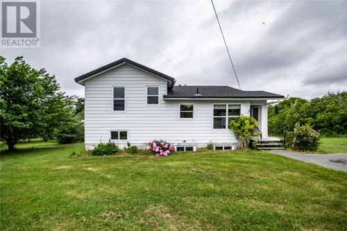 13 Middle Bight Rd, Conception Bay South, NL, A1X6A9 | Card Image