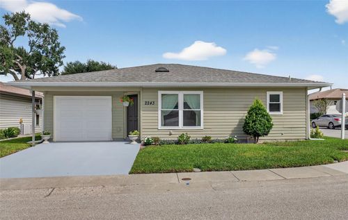 2243 Sea Island Cir N, LAKELAND, FL, 33810-2727 | Card Image