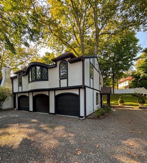 14 Hillspoint Rd, Westport, CT, 06880-4536 | Card Image