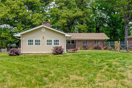 3915 Avera Ave, Winston-Salem, NC, 27106-1601 | Card Image