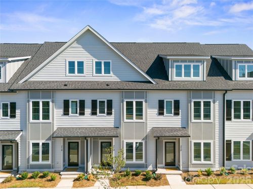 242 Freeland Ln, Charlotte, NC, 28217-1620 | Card Image