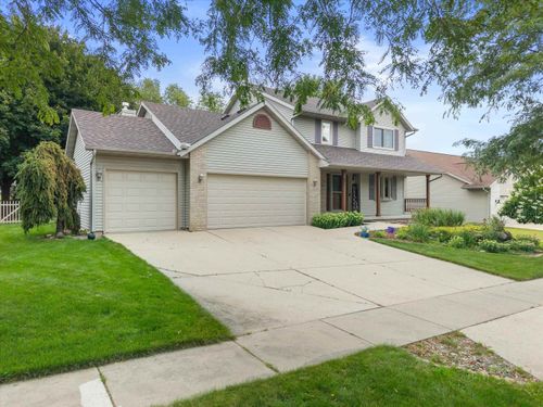 203 Maria Ln, COTTAGE GROVE, WI, 53527-8926 | Card Image