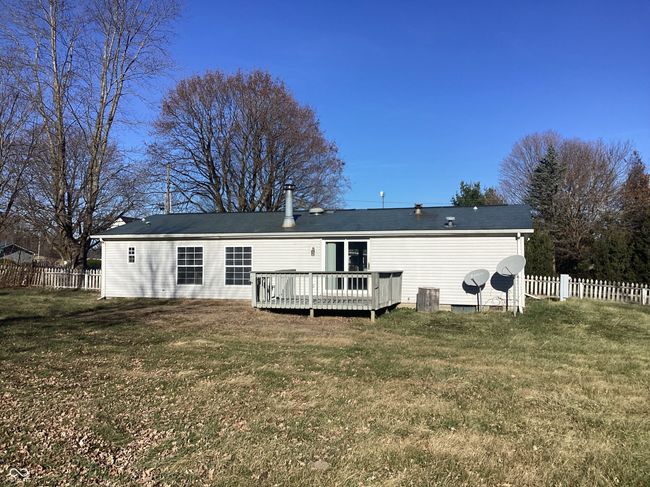 1293 W Oak St, House other with 3 bedrooms, 2 bathrooms and null parking in Macy IN | Image 5