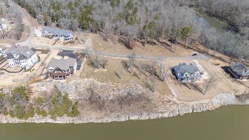 33 Mariah Ln, Bath Springs, TN, 38311-2508 | Card Image