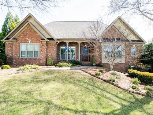 558 Sterling Water Dr, Monroe, GA, 30655-7704 | Card Image