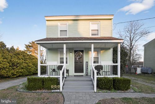 8 Lake St, MULLICA HILL, NJ, 08062-4557 | Card Image