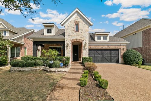 909 Auburn Ct, Savannah, TX, 76227-7914 | Card Image