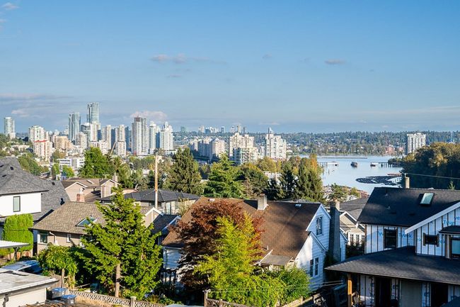1716 7 Th Ave, House other with 3 bedrooms, 3 bathrooms and null parking in New Westminster BC | Image 17